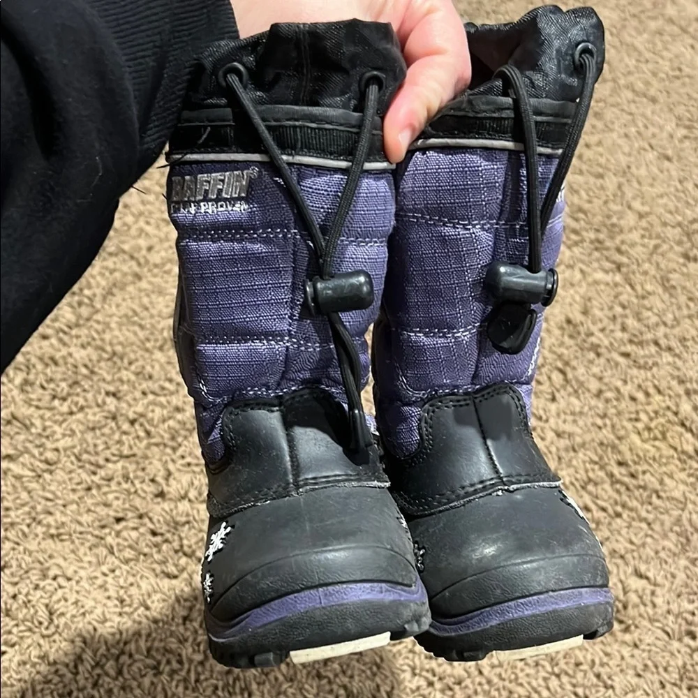 Baffin Kids Purple and Black Snow Boots 7T